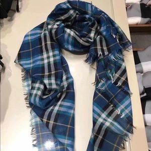 COPY - Burberry Check Lightweight Scarf